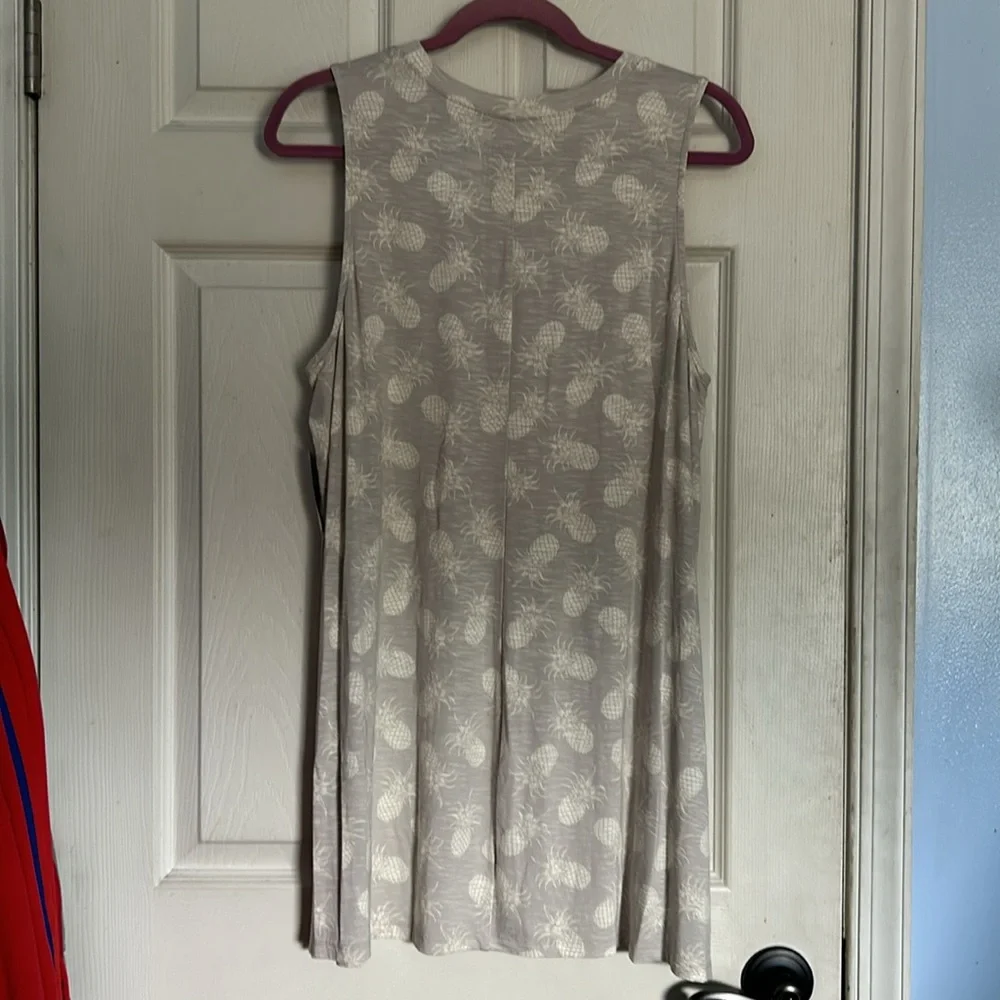 NWT Torrid Super Soft slub crew neck side slit tank grand pineapples dew - Picture 5 of 7